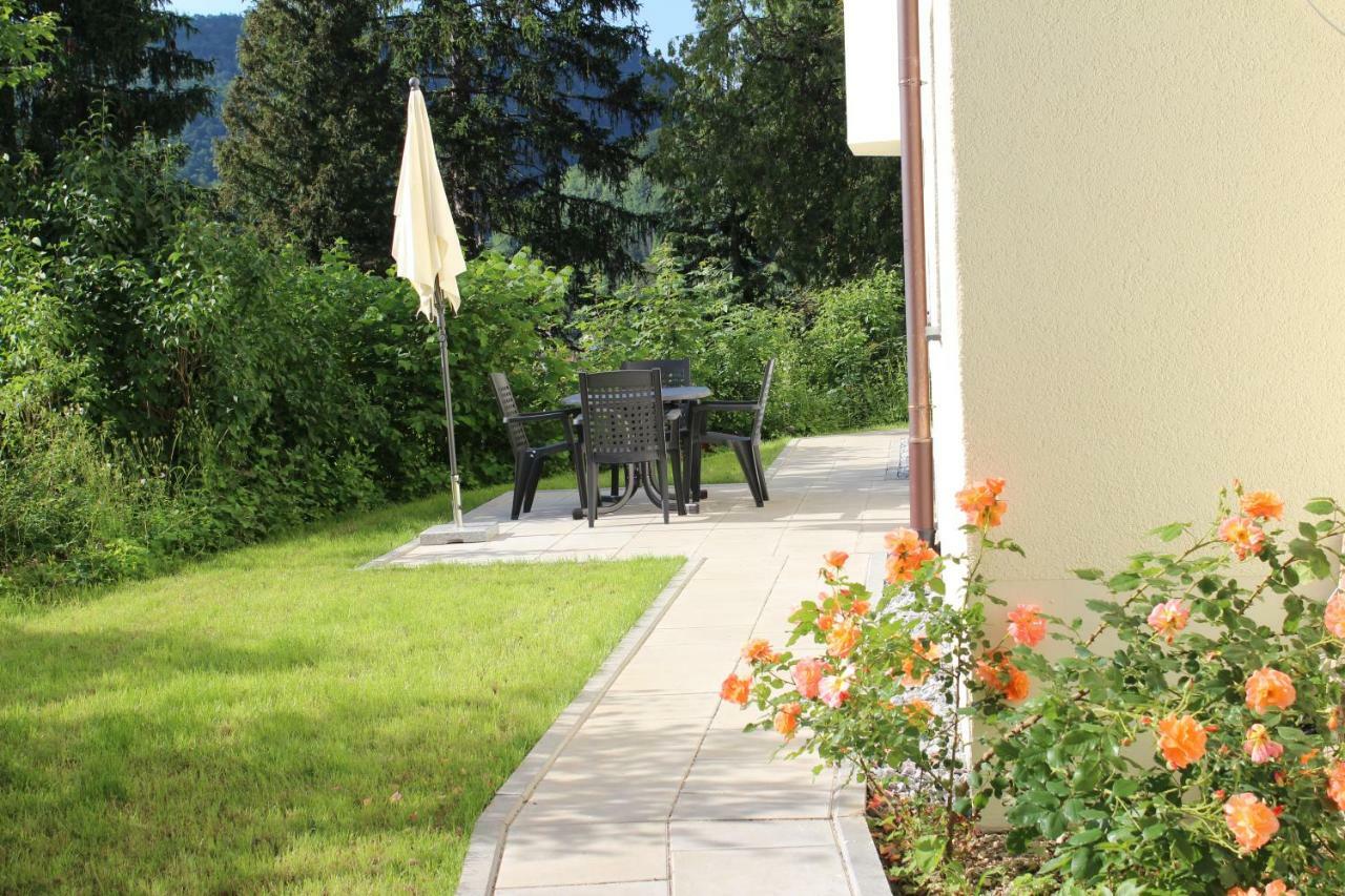 Ferienwohnung In Herrlicher Lage Bad Urach Exterior foto