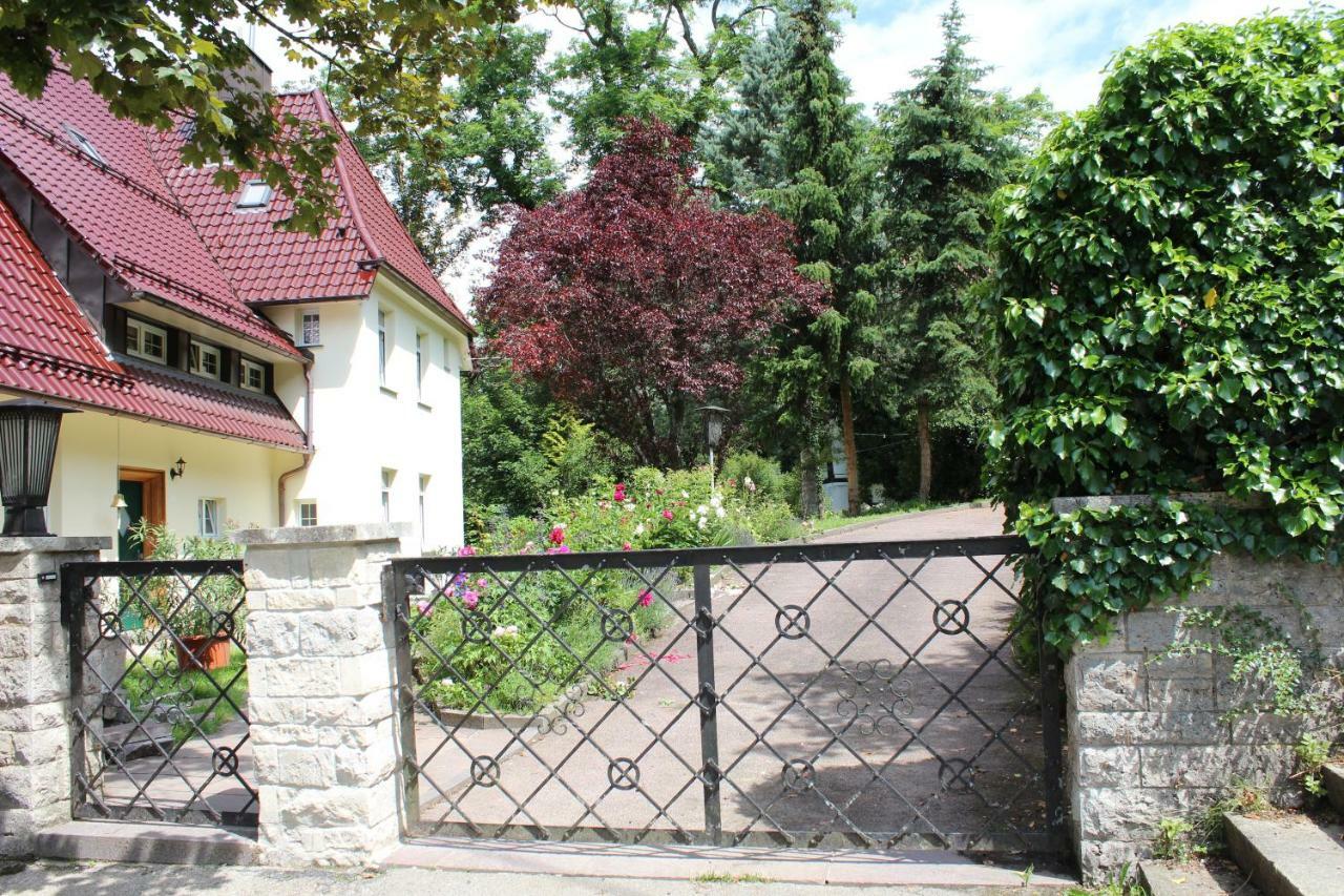 Ferienwohnung In Herrlicher Lage Bad Urach Exterior foto
